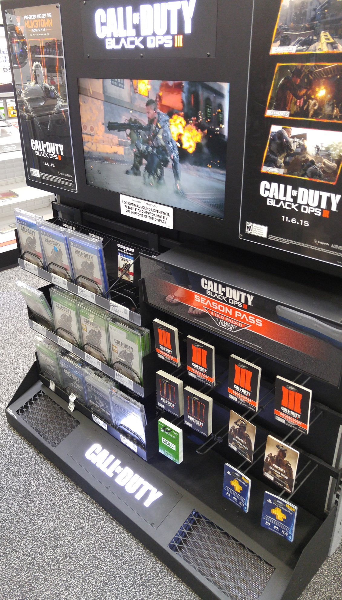 HyperSound Call of Duty Best Buy kiosk full